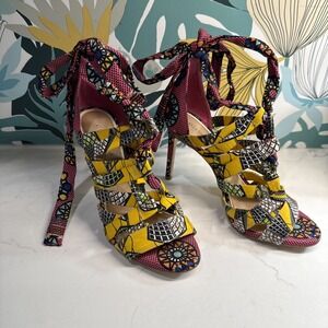 Gianni Bini Ankle Wrap Lace-Up Strappy Sandals Size 8 Posh Fancy Eccentric Boho